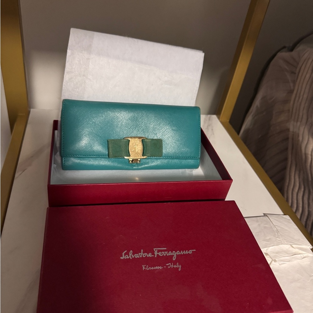 FERRAGAMO Teal Vara Bow Wallet